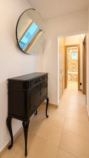 Doamna Ghica apartament 3 camere acces direct Parc Plumbuita, renovat