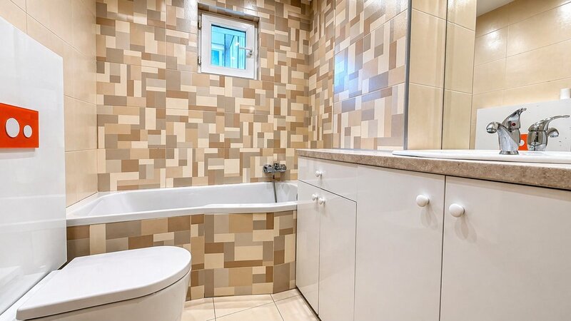 Doamna Ghica apartament 3 camere acces direct Parc Plumbuita, renovat